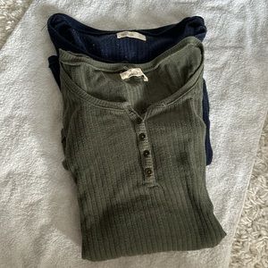 EUC Hollister Strechy, Fitted Long Sleeve Shirts Set of 2.